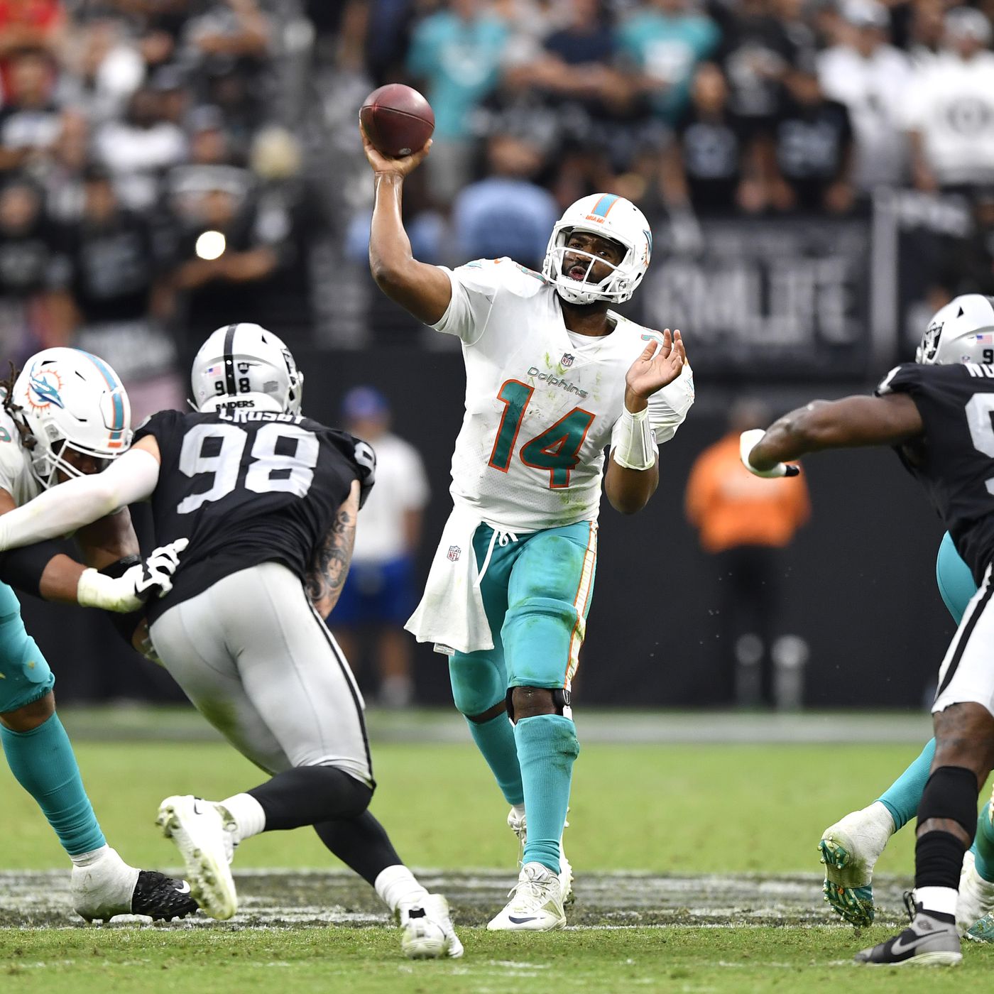 What is Miami Dolphins record This Season?