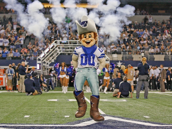 Dallas Cowboys mascot 2